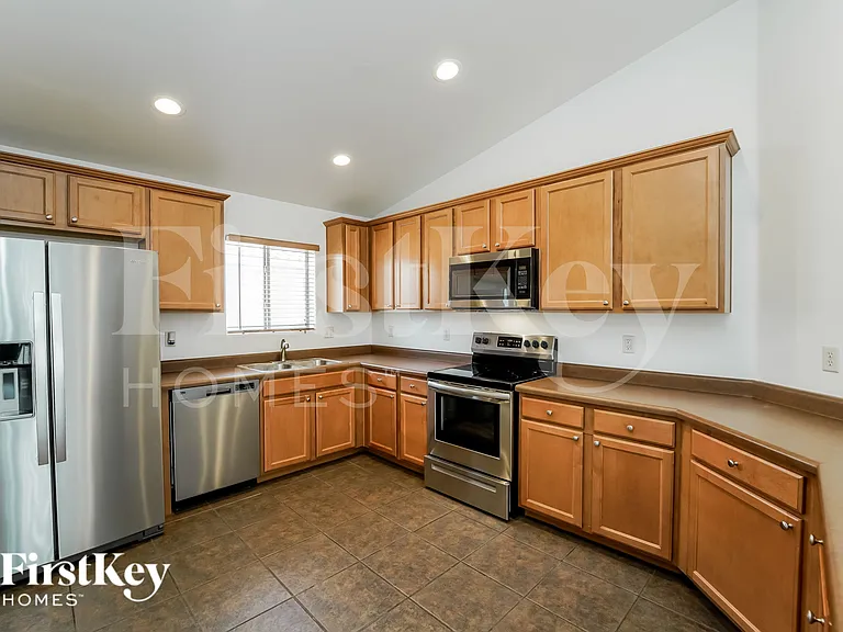 8711 N Moonfire Dr — Photo 7