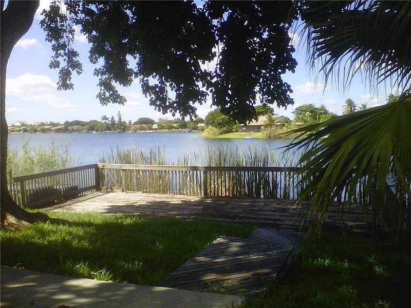 enjoy back yard swimming and fishing