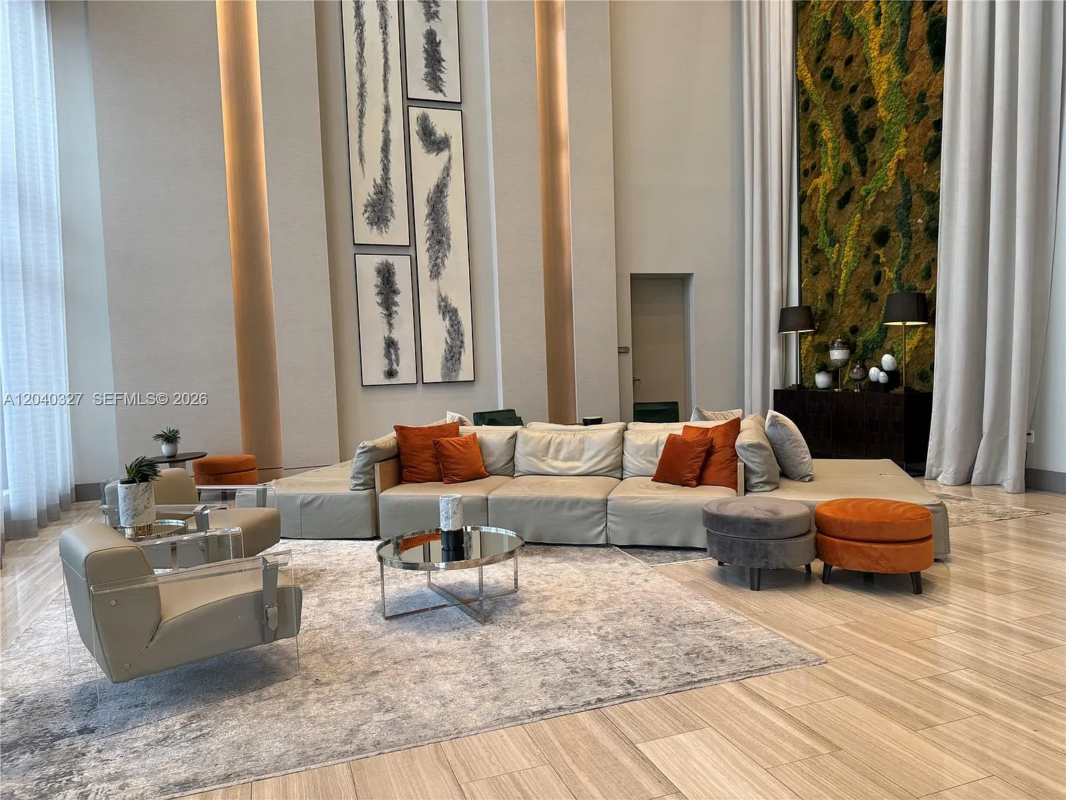 5350 Park Condo — Photo 4