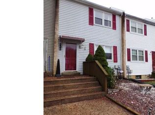 824 Hasting Ct, Newark, DE 19702