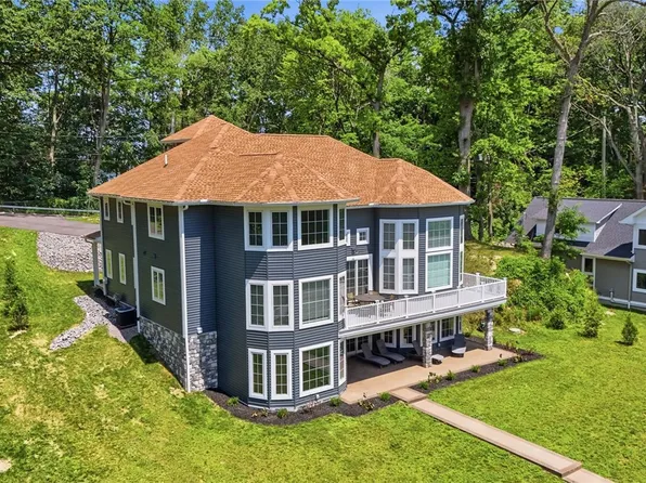 667 Seneca Rd, Rochester, NY 14622