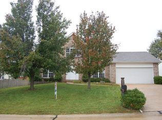 1221 Diamond Ln, Saint Charles, MO 63303