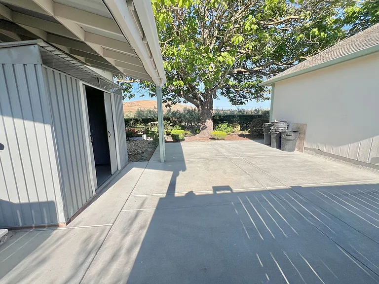 1515 Stony Point Rd — Photo 21
