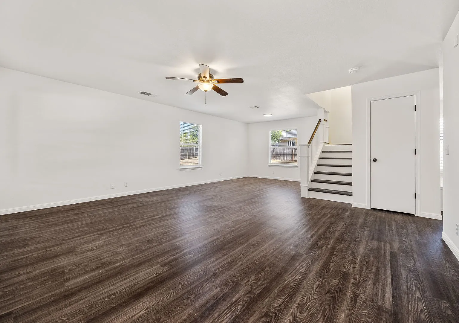 Spacious 4-Bedroom Cul-de-Sac Home with Huge Backyard in Round Rock — Photo 3
