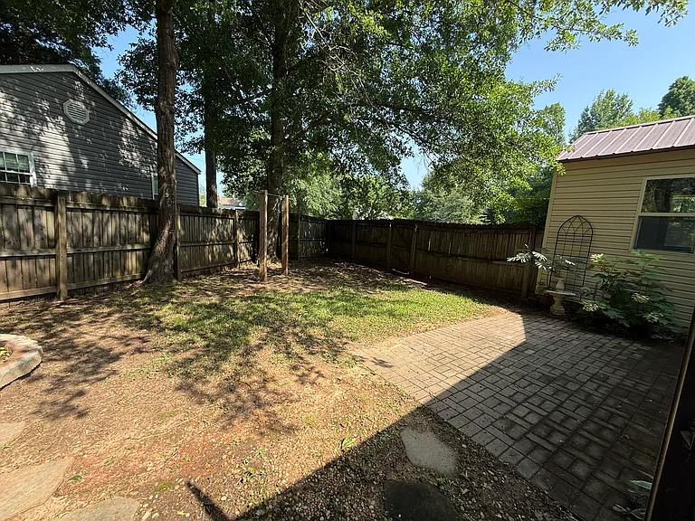 131 Circlewood — Photo 12