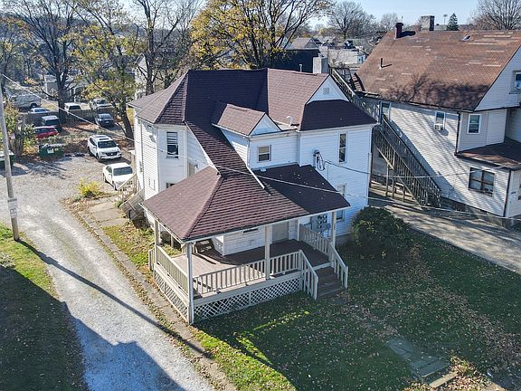 2nd image of 572 E Buchtel Ave APT 2