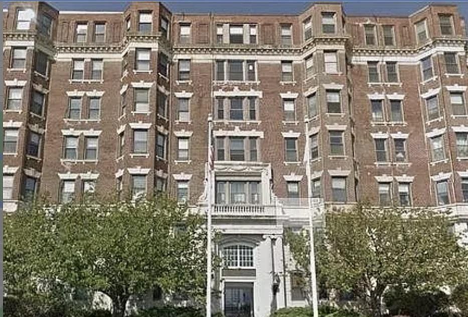 1st image of 285 Lynn Shore Dr APT 706