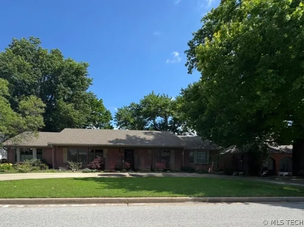 4631 E 55th Pl, Tulsa, OK 74135