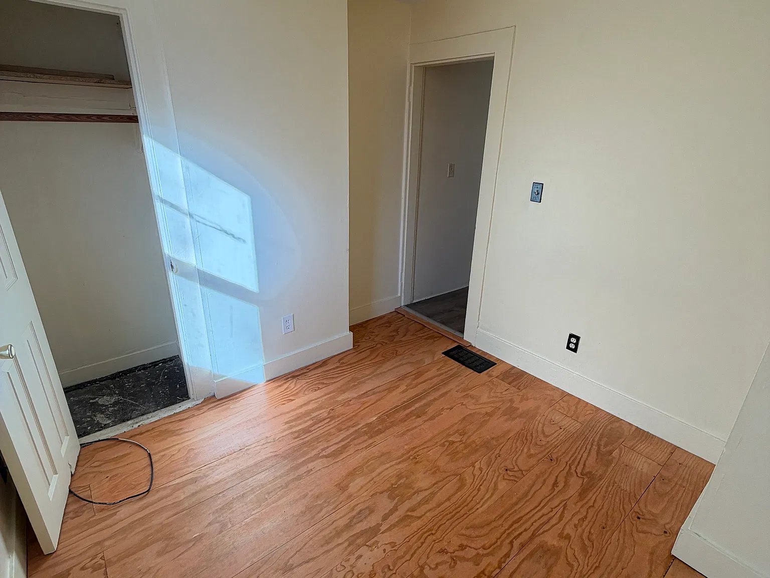 2 bed, 1100 sqft, $1,449 — Photo 3