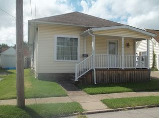 306 E Marion St, Marion, IL 62959