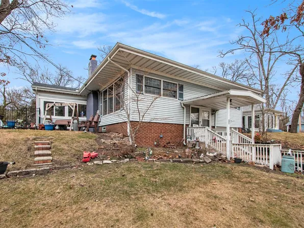 2504 Oriole Trl, Long Beach, IN 46360