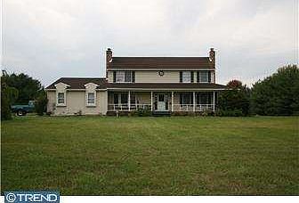 2nd image of 11 Wick Dr