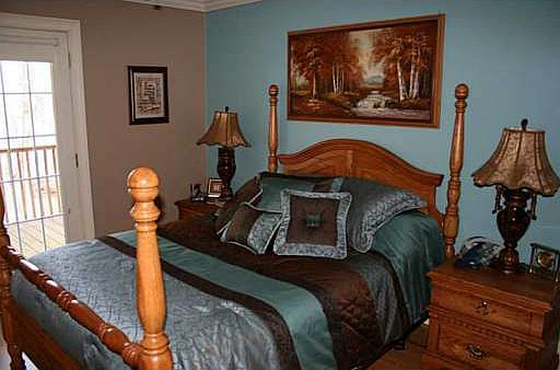 5th image of 485 Stonehedge Dr