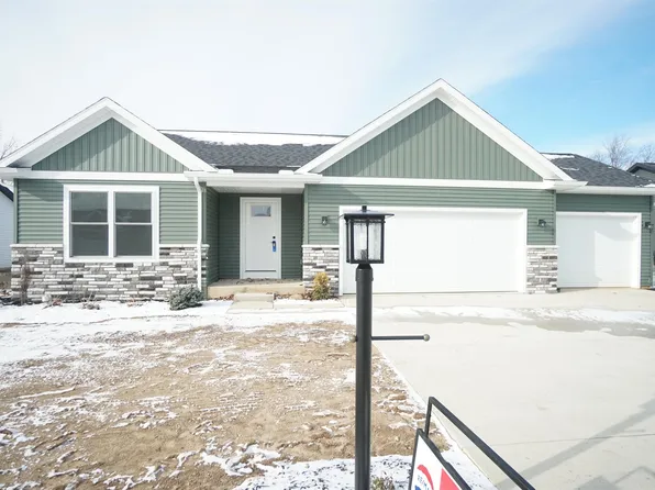 455 N Eastfield Cir, Milford, IN 46542