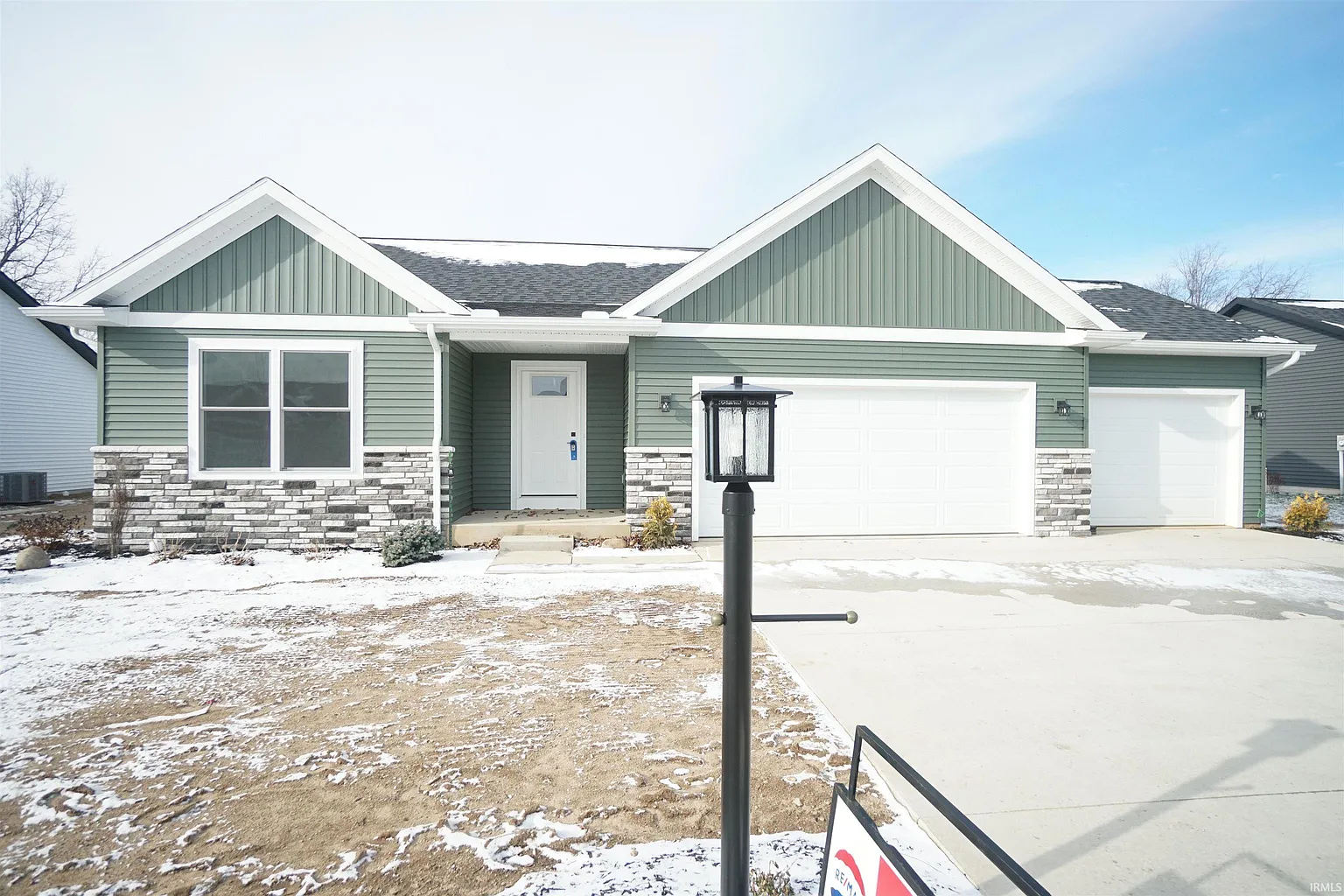 455 N Eastfield Cir photo 1