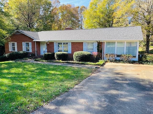 1st image of 103 Dove Ln