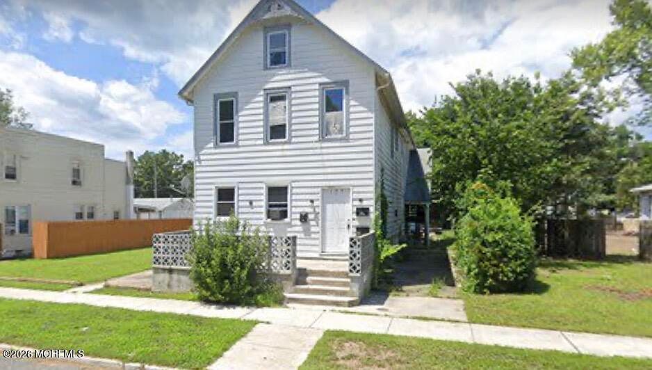 1st image of 125 London Ave #B