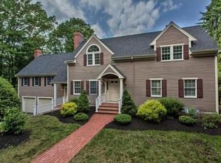 19 Volunteer Way, Lexington, MA 02420