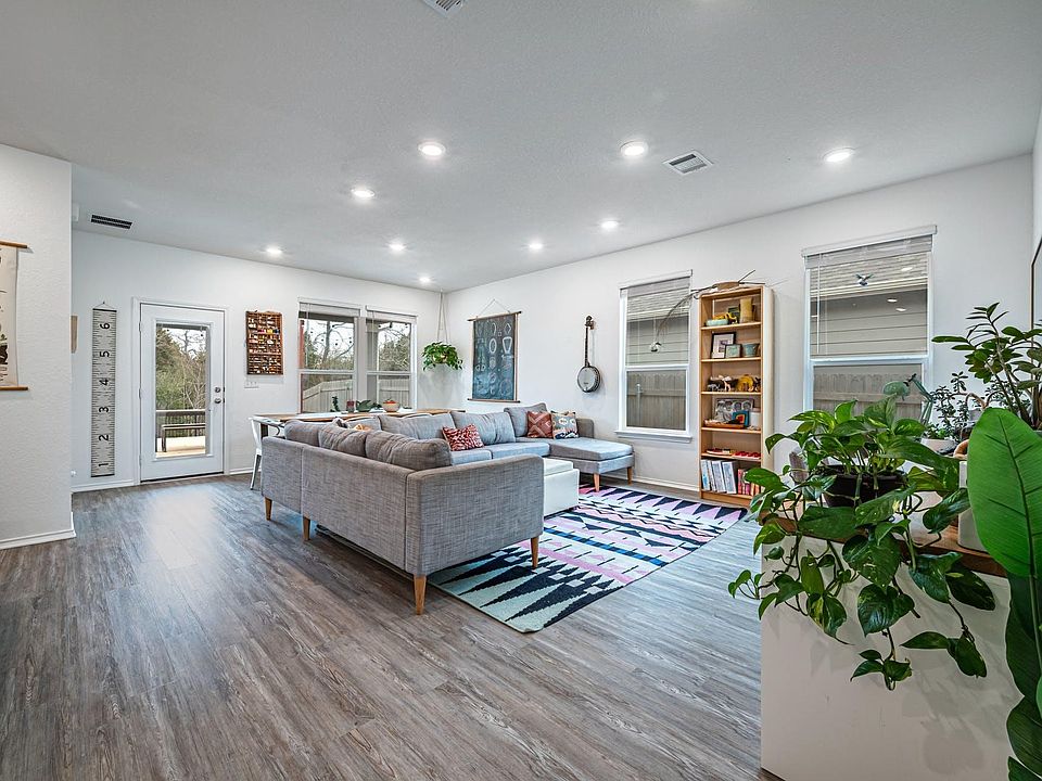 10-foot ceilings and abundant natural light