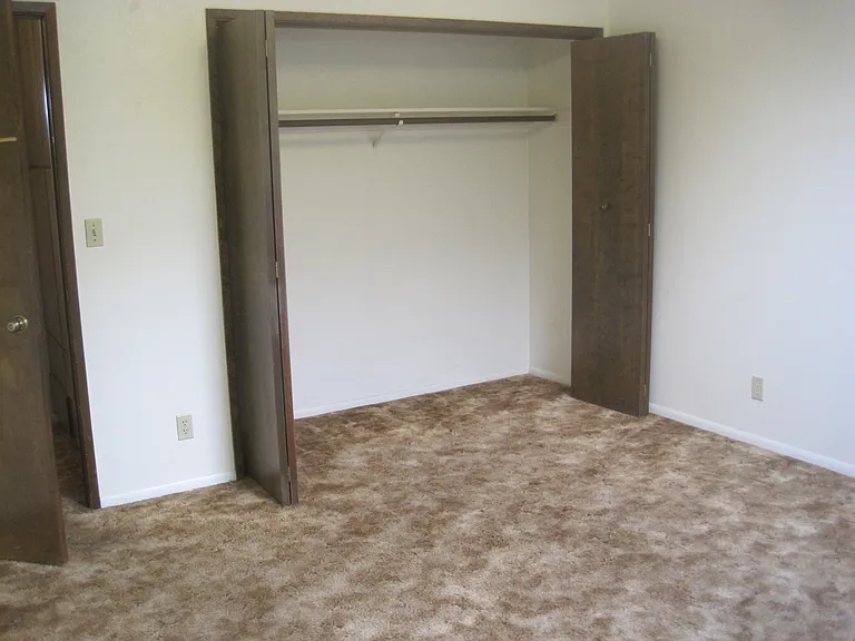 673 Grand Ave — Photo 14