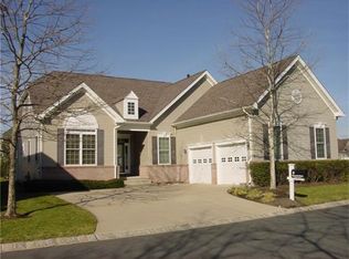 6 Monmouth St, Plainsboro, NJ 08536
