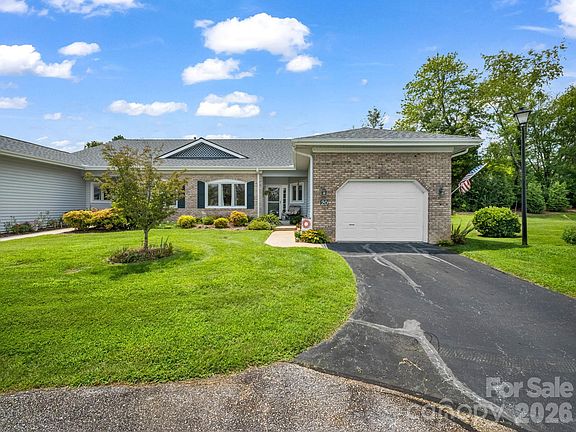 3rd image of 20 Country Meadows Ln