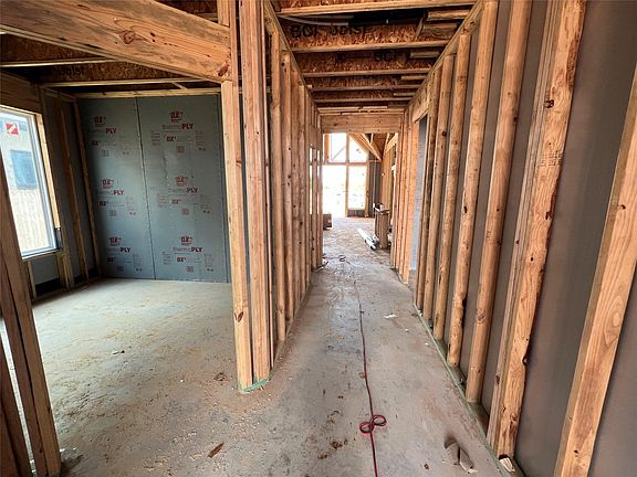 3rd image of 458 Silver Moon Way