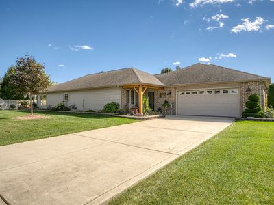 9815 Hart St, Saint John, IN, 46373