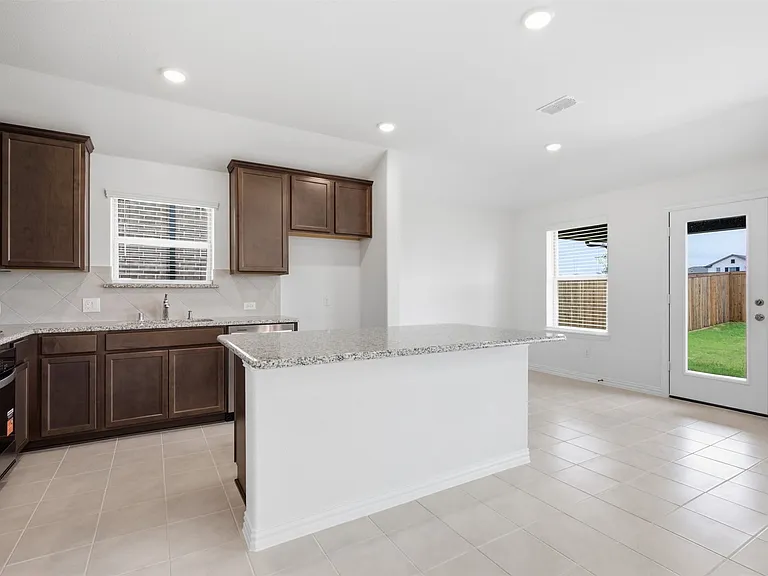 825 Birdie Dr — Photo 15