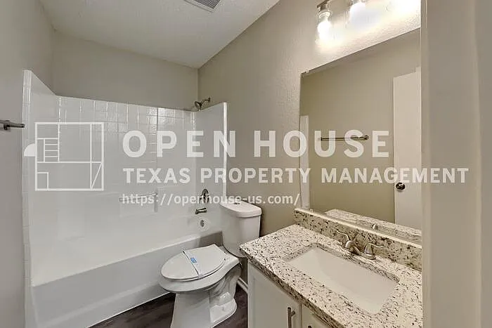 1108 Halifax Ln — Photo 17