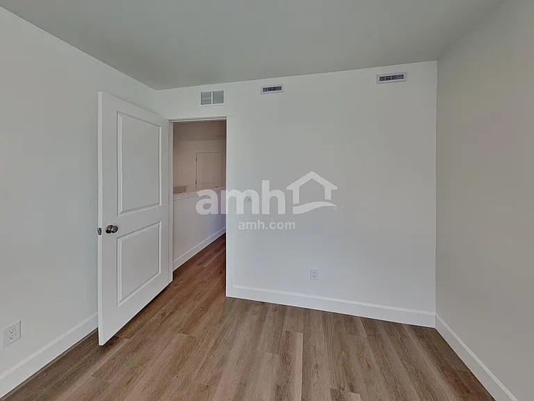 10067 Atchinson Ct — Photo 19