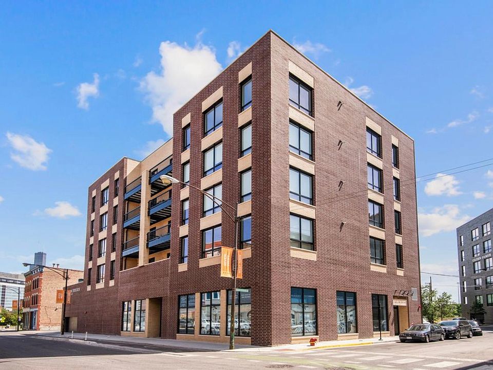 1st image of 680 N Milwaukee Ave APT 502