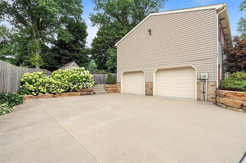 109 Rembrandt Dr, Butler, PA 16002 Zillow