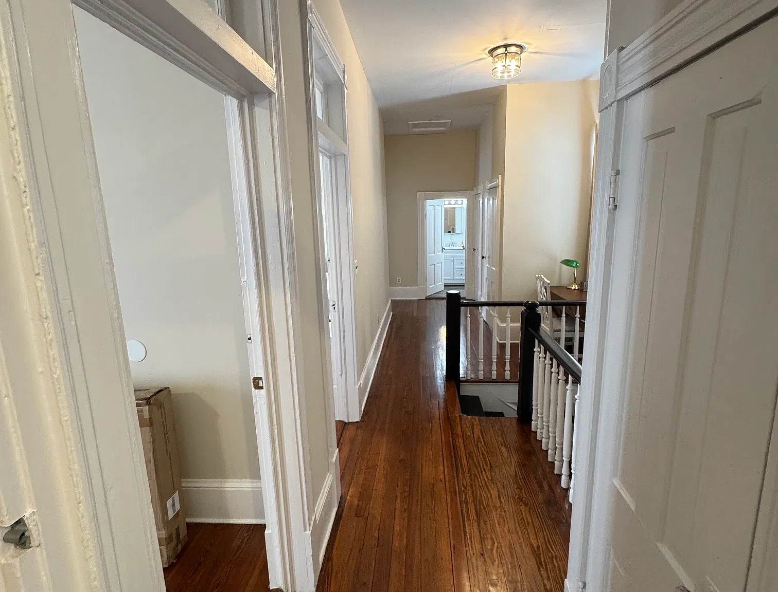 2 bed, 1100 sqft, $2,400 — Photo 2