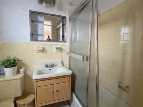 2650 Ocean Parkway image 9 of 22