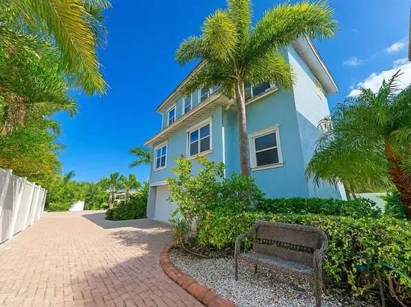 201 57th St, Holmes Beach, FL 34217