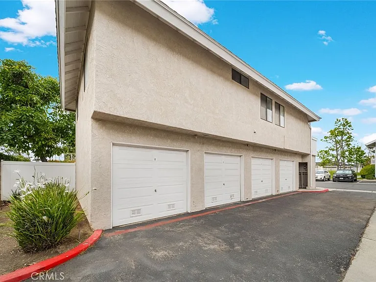 700 W Walnut Ave #59 — Photo 3