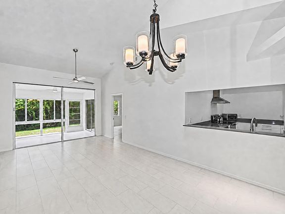 2nd image of 5623 Monte Rosso Rd