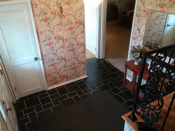2nd image of 11 Holly Dr