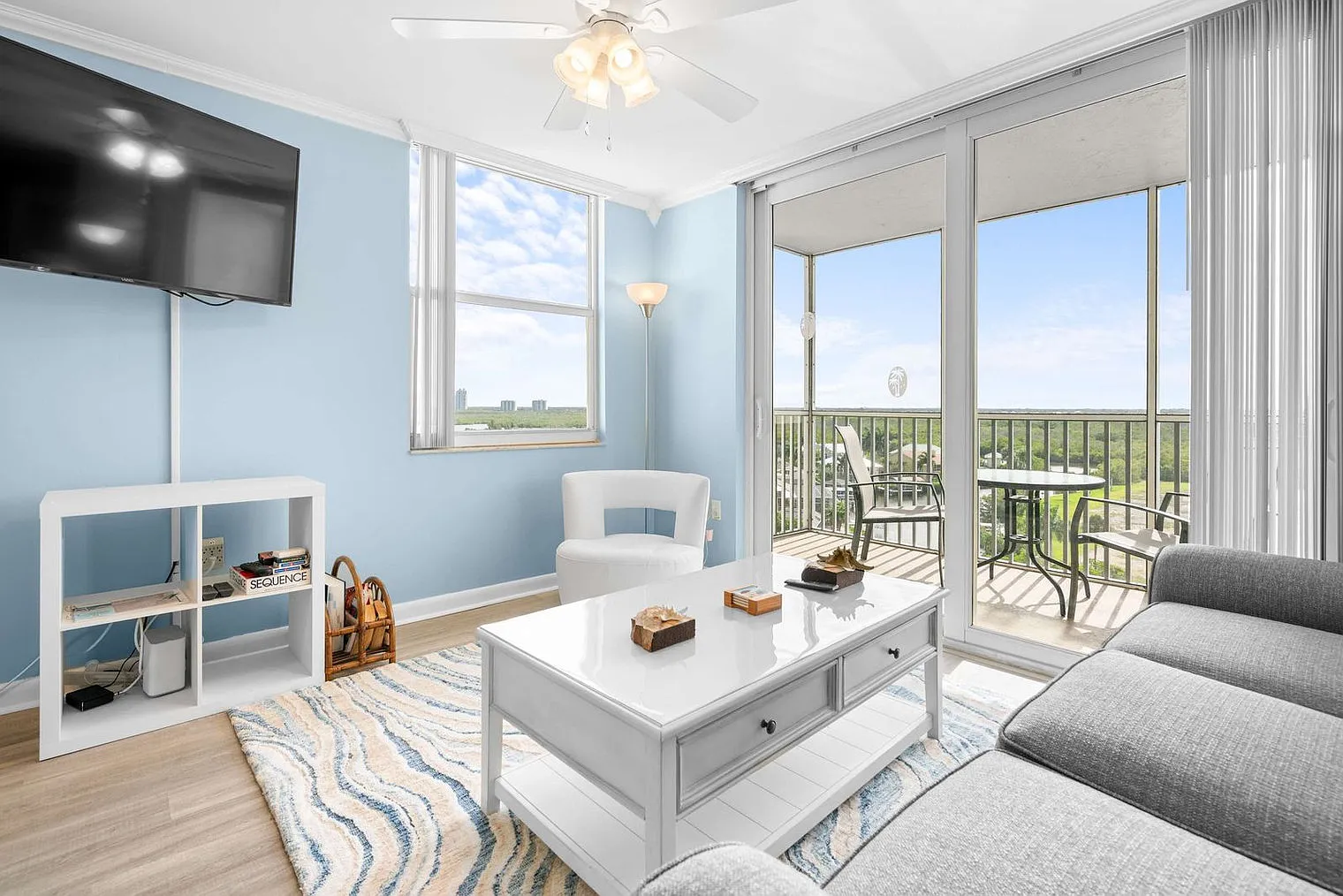 1 bed, 1.0 bath, 505 sqft, $2,842 — Photo 2