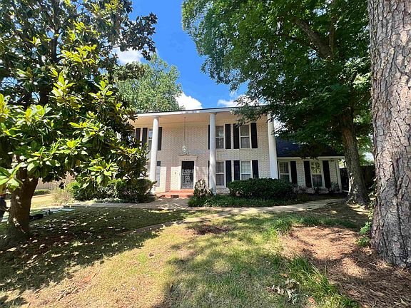 2nd image of 2407 Dogwood Trail Dr