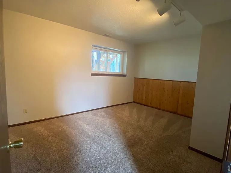 6515 Flintridge Dr — Photo 29