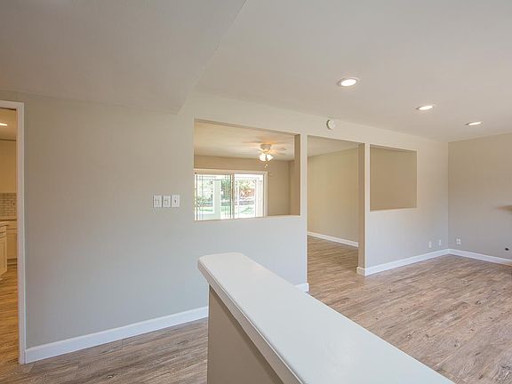 3rd image of 3132 Alice Dr