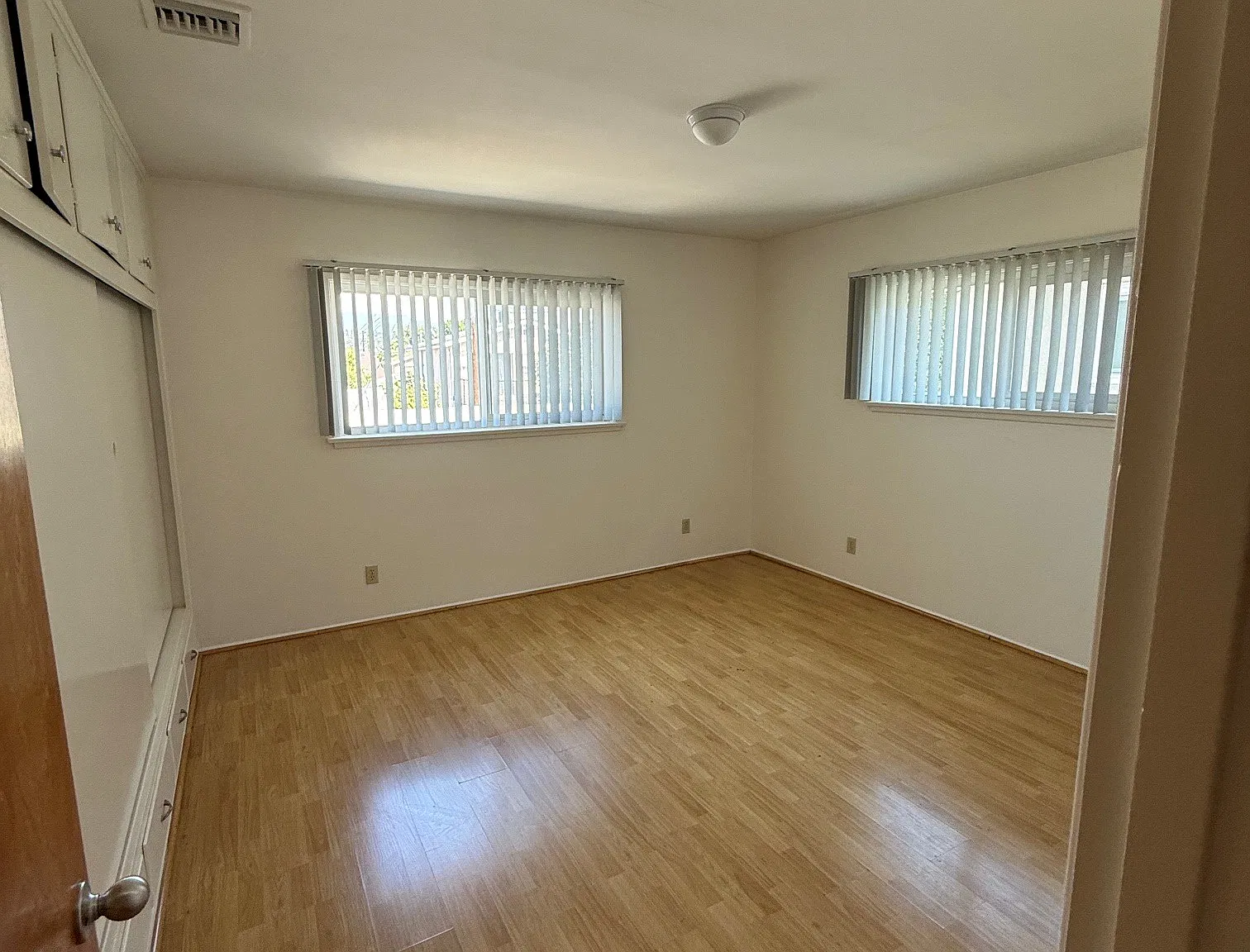 2 bed, 900 sqft, $2,800 — Photo 4
