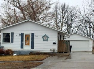 209 N Harrison Ave, Pierre, SD 57501