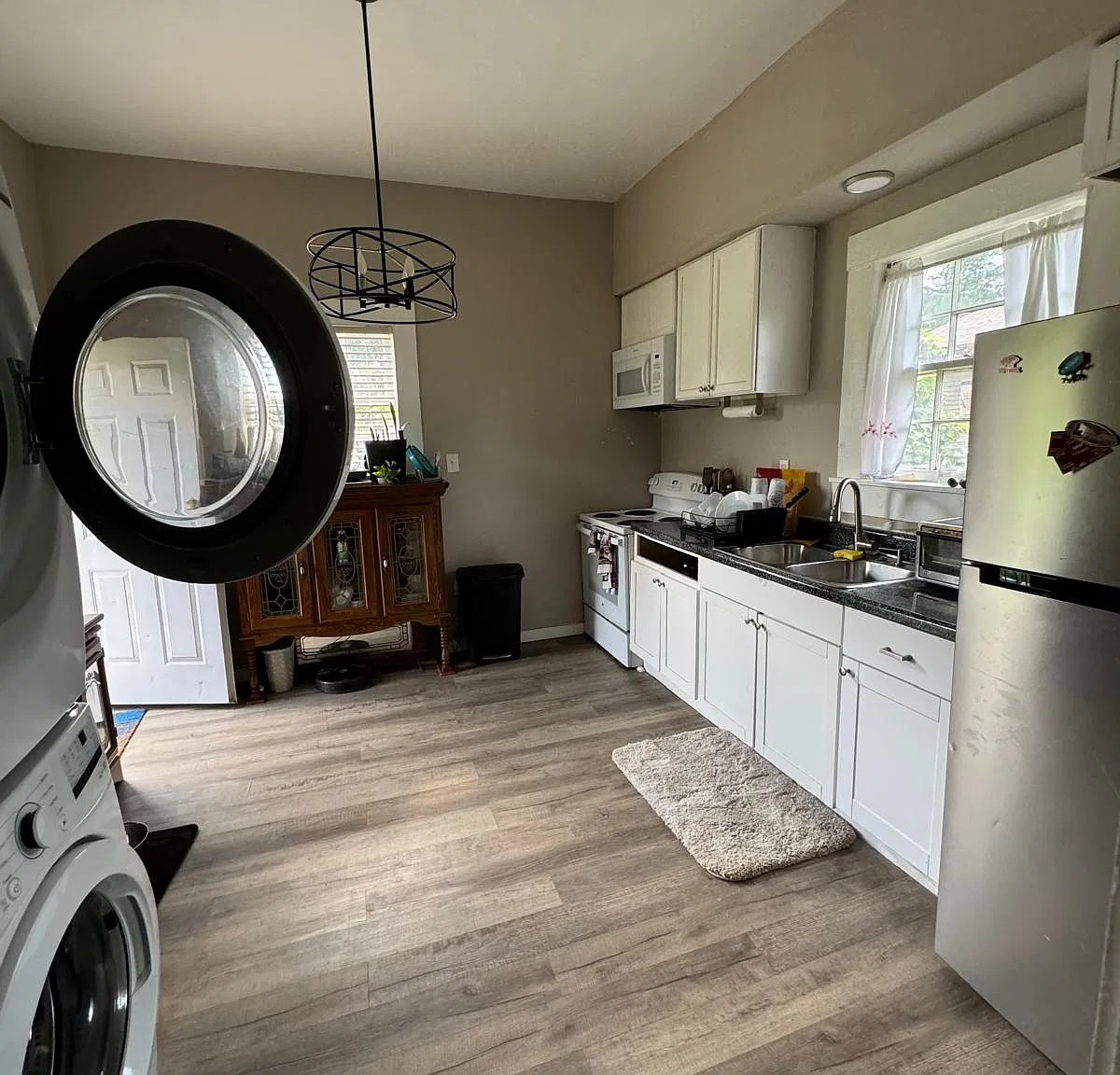 3 bed, 1250 sqft, $1,650 — Photo 3