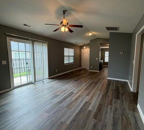 3rd image of 3624 Ramsey Dr