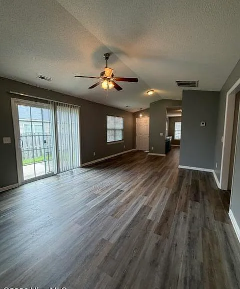 3624 Ramsey Dr — Photo 3