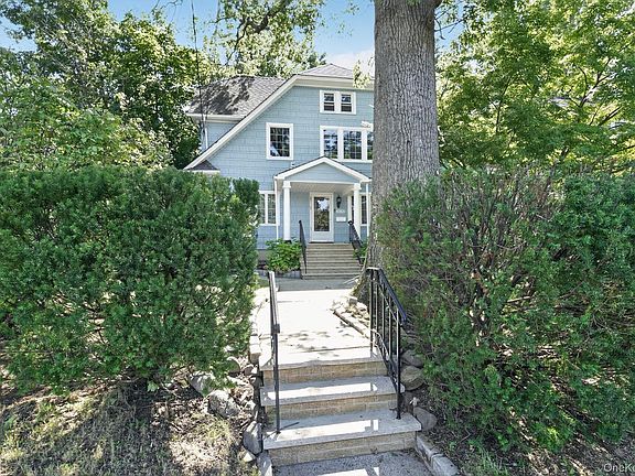 2nd image of 24640 Alameda Avenue