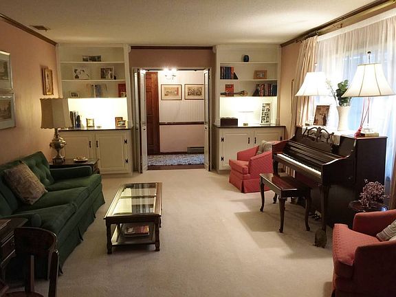 5th image of 1048 Briarwood Pt